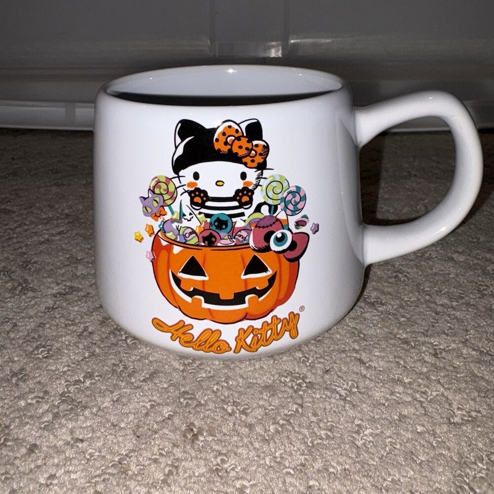 Hello Kitty Halloween Jack O Lantern Ceramic Mug 14oz Sanrio NEW